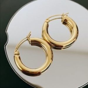 18K Gold Plated Golden Huggies